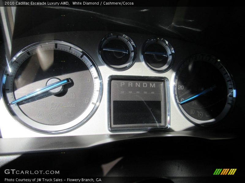 White Diamond / Cashmere/Cocoa 2010 Cadillac Escalade Luxury AWD