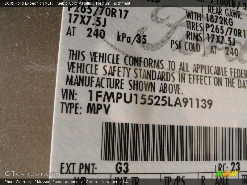 Pueblo Gold Metallic / Medium Parchment 2005 Ford Expedition XLT
