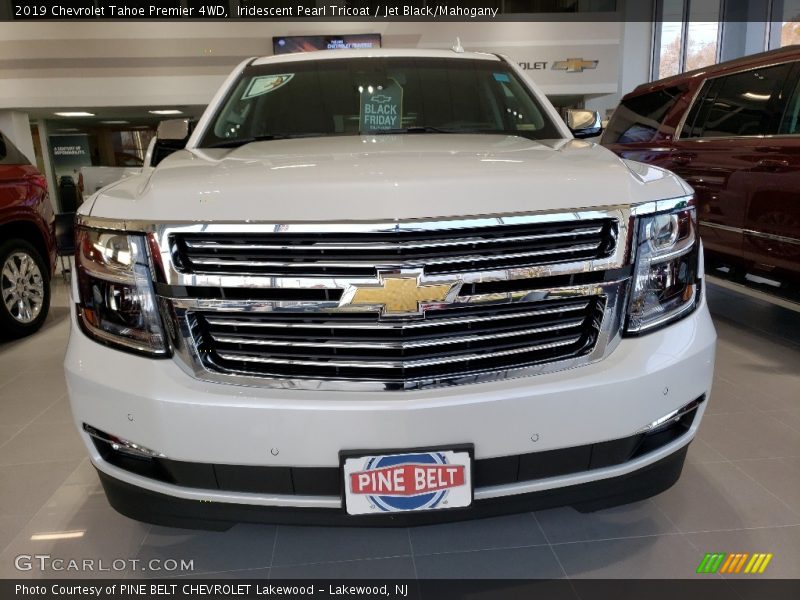 Iridescent Pearl Tricoat / Jet Black/Mahogany 2019 Chevrolet Tahoe Premier 4WD