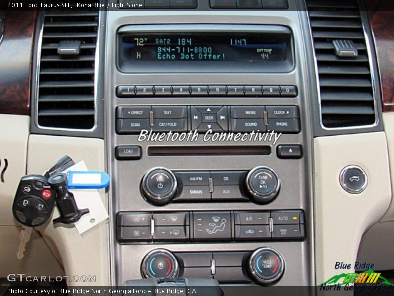 Kona Blue / Light Stone 2011 Ford Taurus SEL