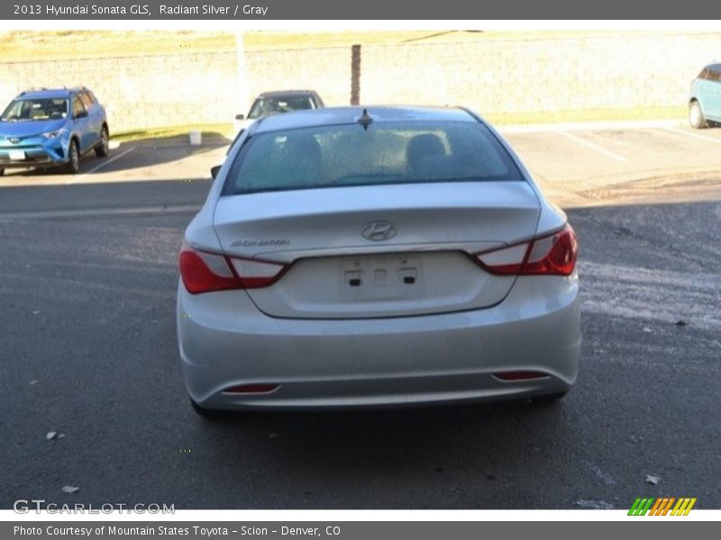 Radiant Silver / Gray 2013 Hyundai Sonata GLS