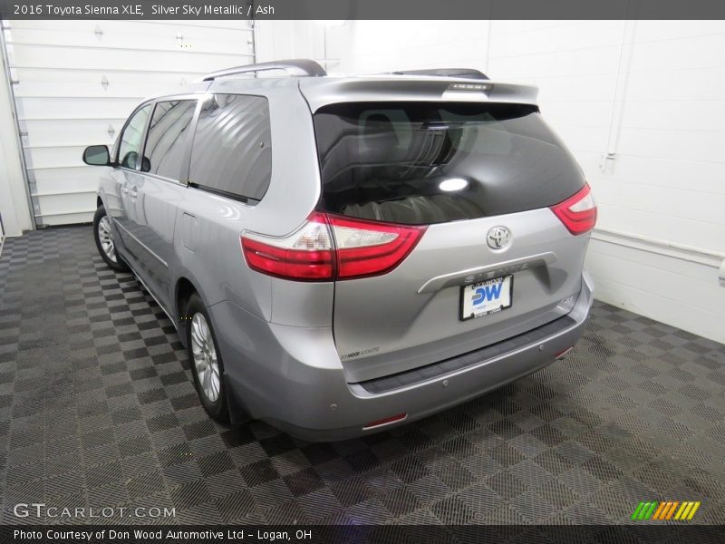 Silver Sky Metallic / Ash 2016 Toyota Sienna XLE