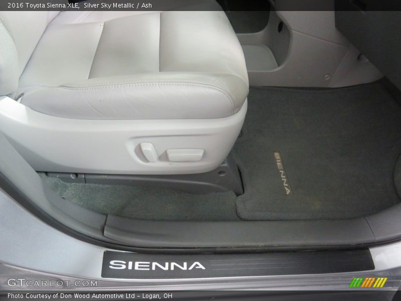 Silver Sky Metallic / Ash 2016 Toyota Sienna XLE
