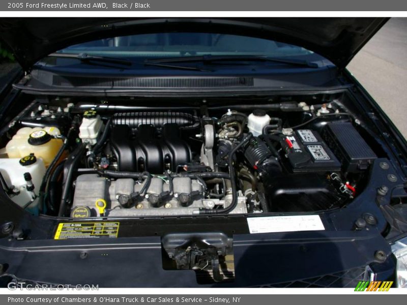 Black / Black 2005 Ford Freestyle Limited AWD