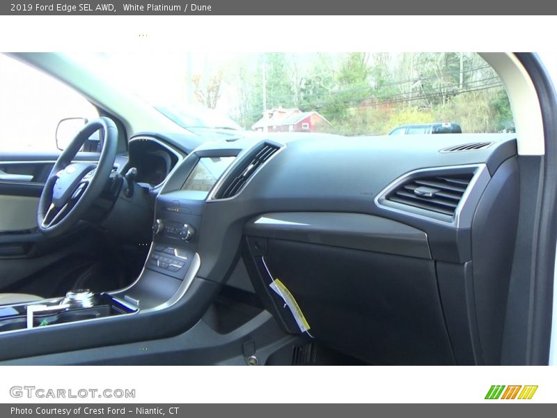 White Platinum / Dune 2019 Ford Edge SEL AWD