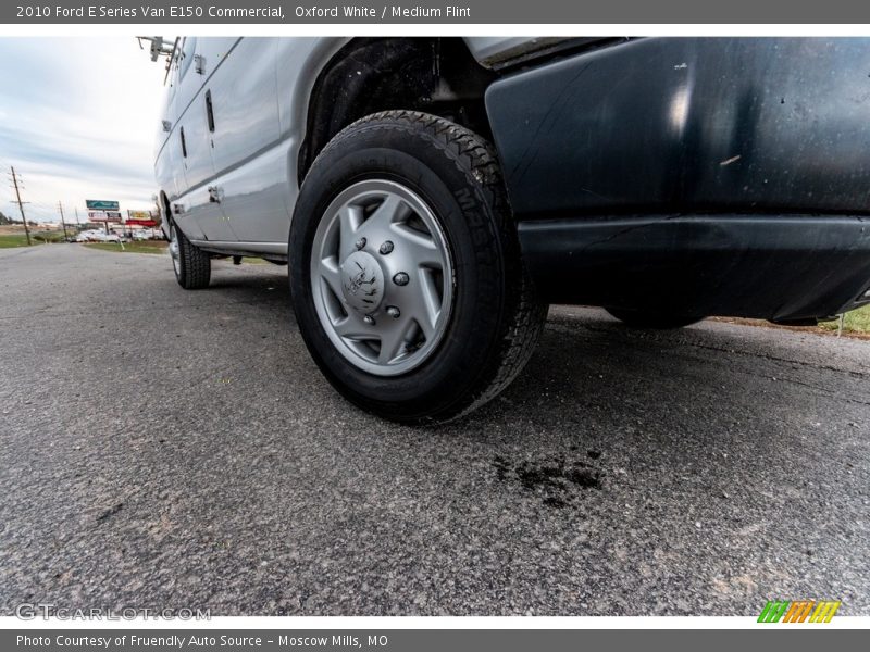 Oxford White / Medium Flint 2010 Ford E Series Van E150 Commercial