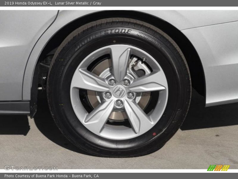 Lunar Silver Metallic / Gray 2019 Honda Odyssey EX-L