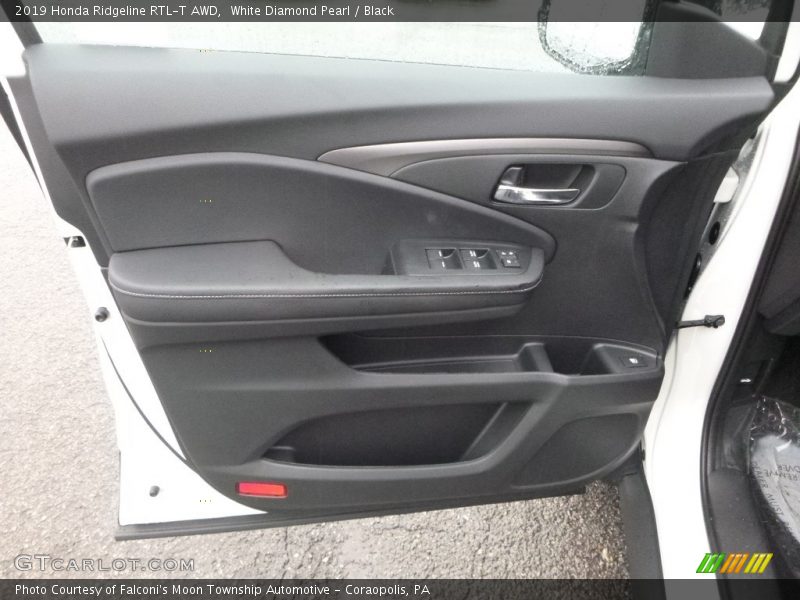 Door Panel of 2019 Ridgeline RTL-T AWD