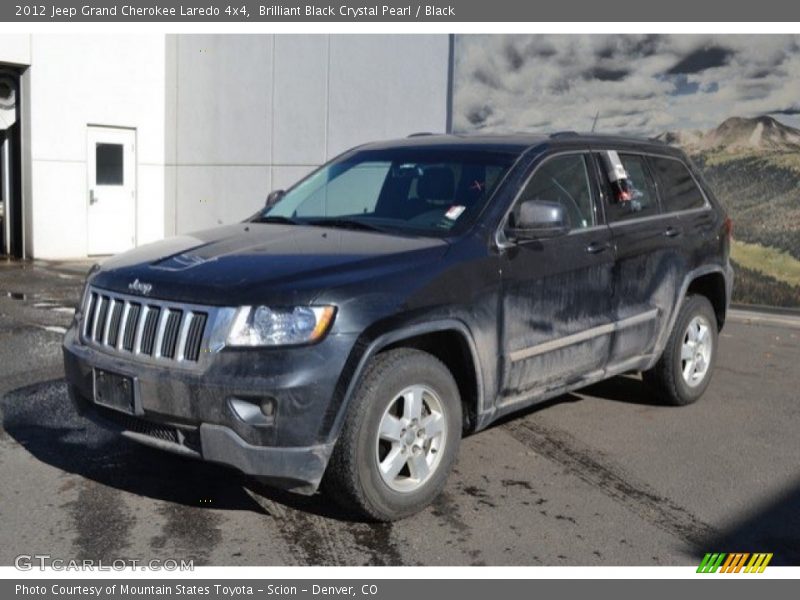 Brilliant Black Crystal Pearl / Black 2012 Jeep Grand Cherokee Laredo 4x4