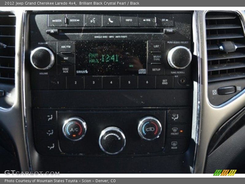 Brilliant Black Crystal Pearl / Black 2012 Jeep Grand Cherokee Laredo 4x4