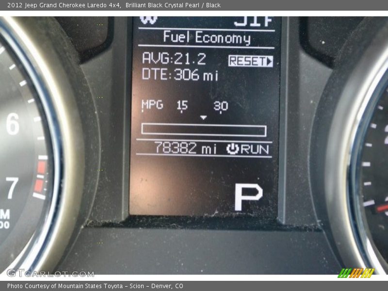 Brilliant Black Crystal Pearl / Black 2012 Jeep Grand Cherokee Laredo 4x4