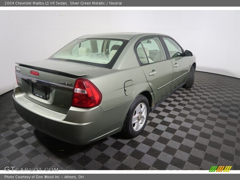 Silver Green Metallic / Neutral 2004 Chevrolet Malibu LS V6 Sedan