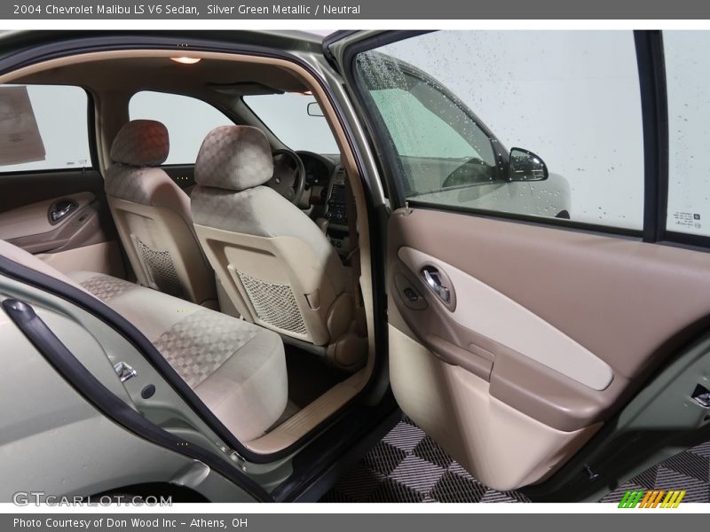 Silver Green Metallic / Neutral 2004 Chevrolet Malibu LS V6 Sedan