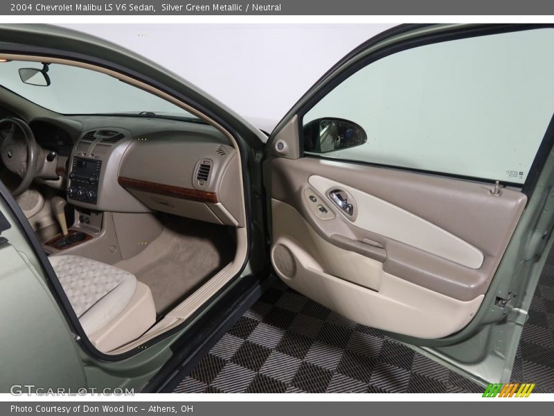 Silver Green Metallic / Neutral 2004 Chevrolet Malibu LS V6 Sedan
