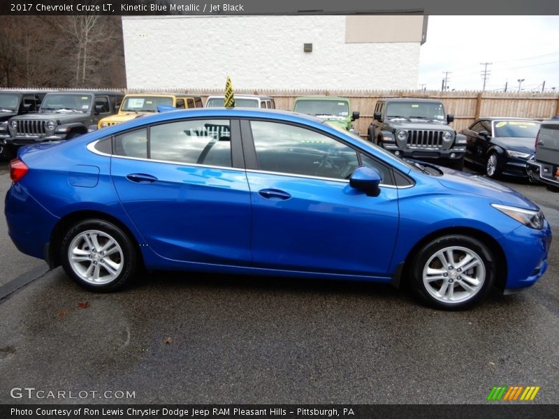 Kinetic Blue Metallic / Jet Black 2017 Chevrolet Cruze LT