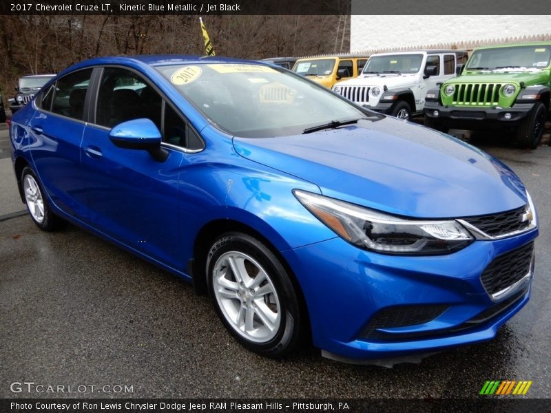 Kinetic Blue Metallic / Jet Black 2017 Chevrolet Cruze LT