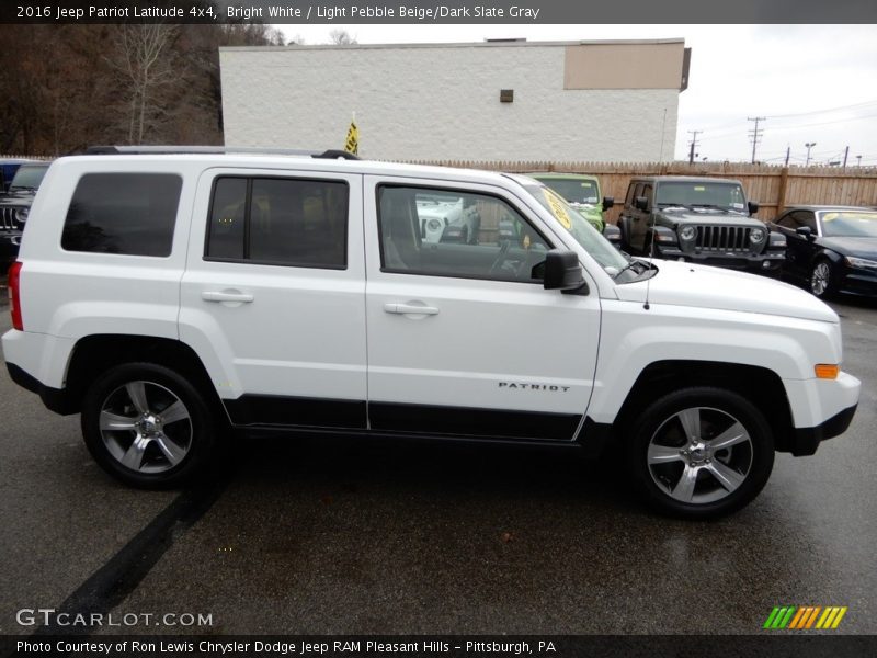 Bright White / Light Pebble Beige/Dark Slate Gray 2016 Jeep Patriot Latitude 4x4