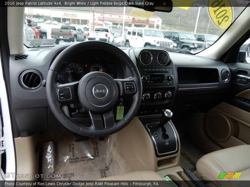 Bright White / Light Pebble Beige/Dark Slate Gray 2016 Jeep Patriot Latitude 4x4