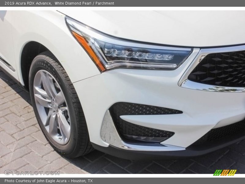 White Diamond Pearl / Parchment 2019 Acura RDX Advance