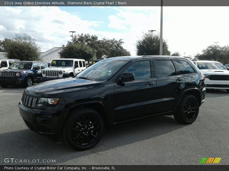 Diamond Black Crystal Pearl / Black 2019 Jeep Grand Cherokee Altitude