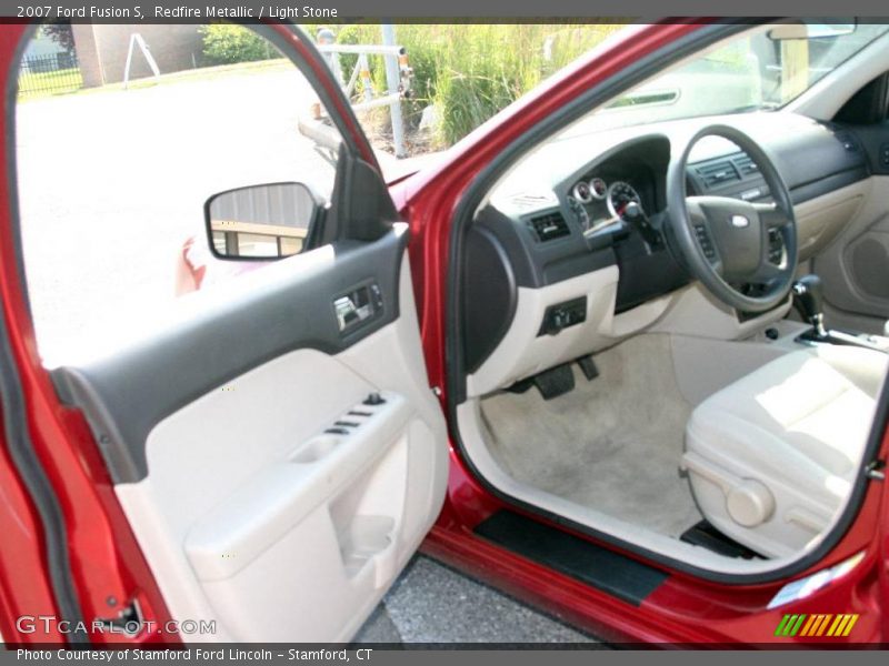 Redfire Metallic / Light Stone 2007 Ford Fusion S