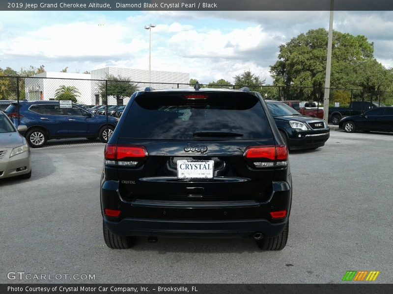 Diamond Black Crystal Pearl / Black 2019 Jeep Grand Cherokee Altitude