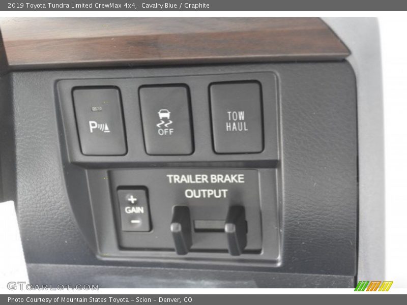 Cavalry Blue / Graphite 2019 Toyota Tundra Limited CrewMax 4x4