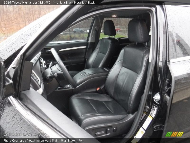 Midnight Black Metallic / Black 2016 Toyota Highlander XLE AWD