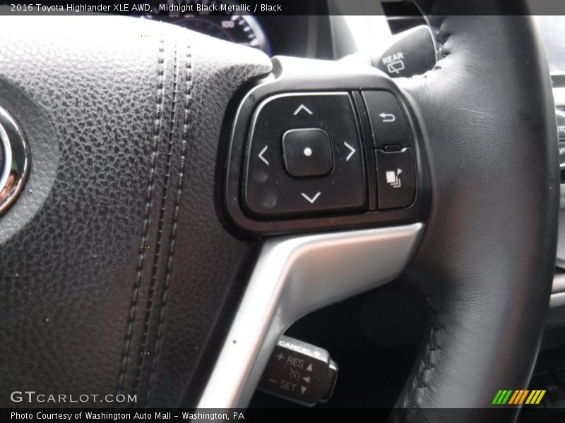 Midnight Black Metallic / Black 2016 Toyota Highlander XLE AWD