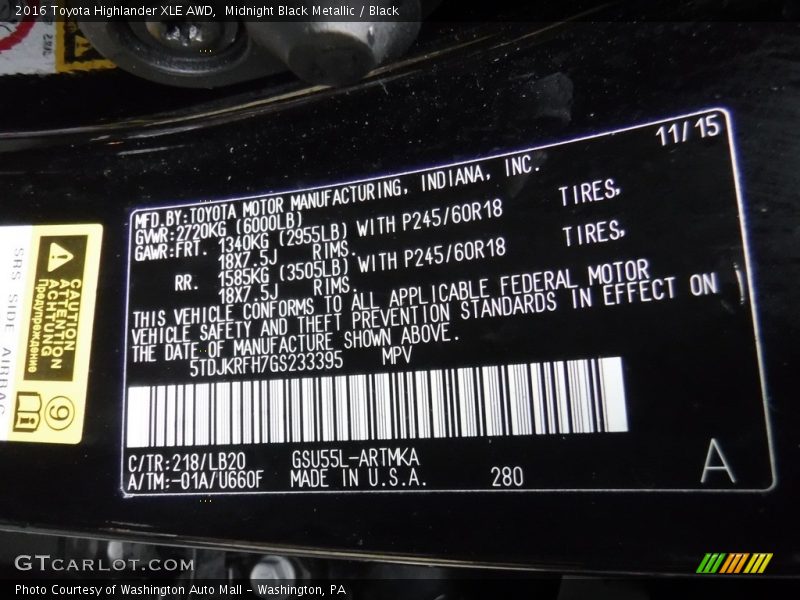 Midnight Black Metallic / Black 2016 Toyota Highlander XLE AWD