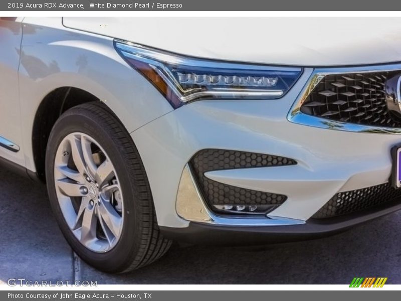 White Diamond Pearl / Espresso 2019 Acura RDX Advance