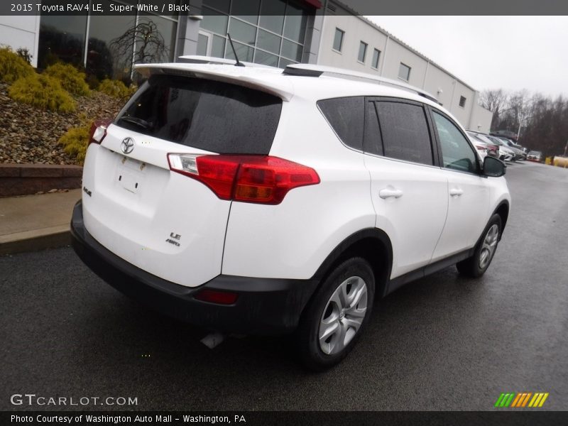 Super White / Black 2015 Toyota RAV4 LE