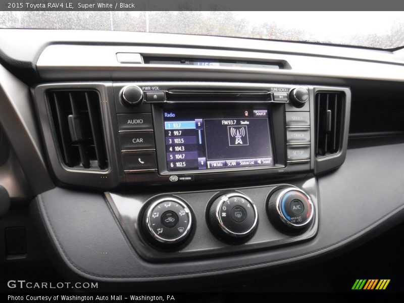 Super White / Black 2015 Toyota RAV4 LE