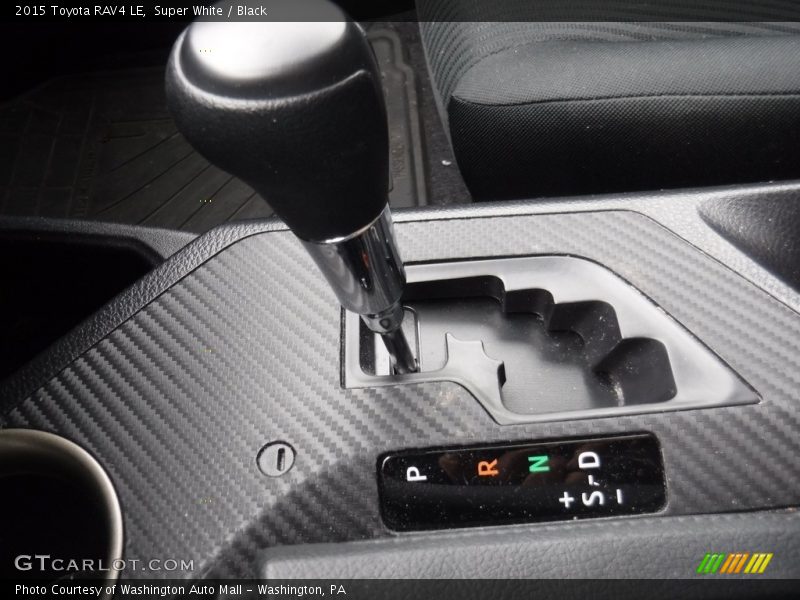 Super White / Black 2015 Toyota RAV4 LE