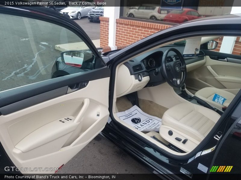 Black / Cornsilk Beige 2015 Volkswagen Passat SE Sedan