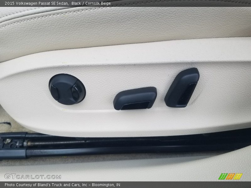 Black / Cornsilk Beige 2015 Volkswagen Passat SE Sedan