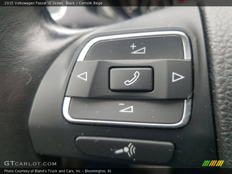 Black / Cornsilk Beige 2015 Volkswagen Passat SE Sedan