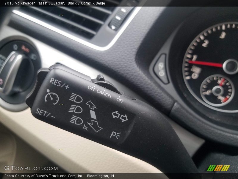 Black / Cornsilk Beige 2015 Volkswagen Passat SE Sedan