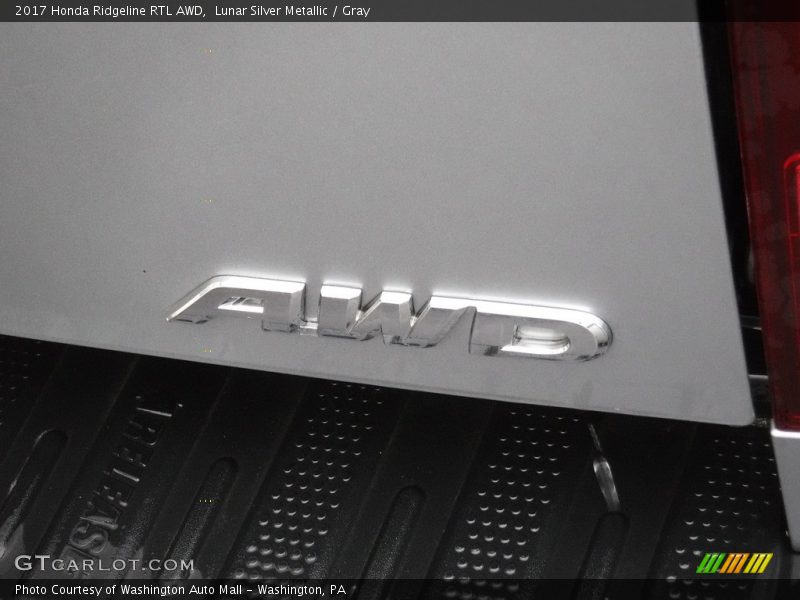 Lunar Silver Metallic / Gray 2017 Honda Ridgeline RTL AWD