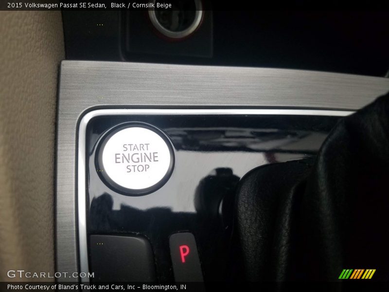 Black / Cornsilk Beige 2015 Volkswagen Passat SE Sedan