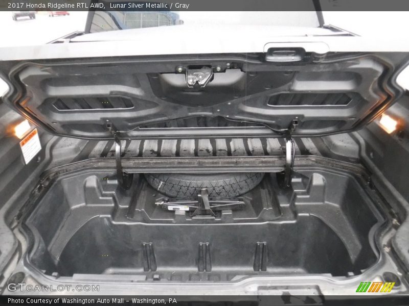 Lunar Silver Metallic / Gray 2017 Honda Ridgeline RTL AWD
