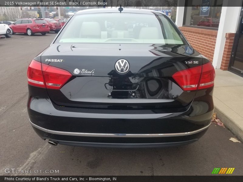 Black / Cornsilk Beige 2015 Volkswagen Passat SE Sedan