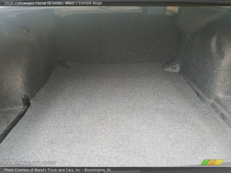 Black / Cornsilk Beige 2015 Volkswagen Passat SE Sedan
