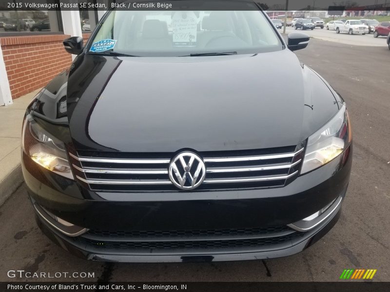 Black / Cornsilk Beige 2015 Volkswagen Passat SE Sedan