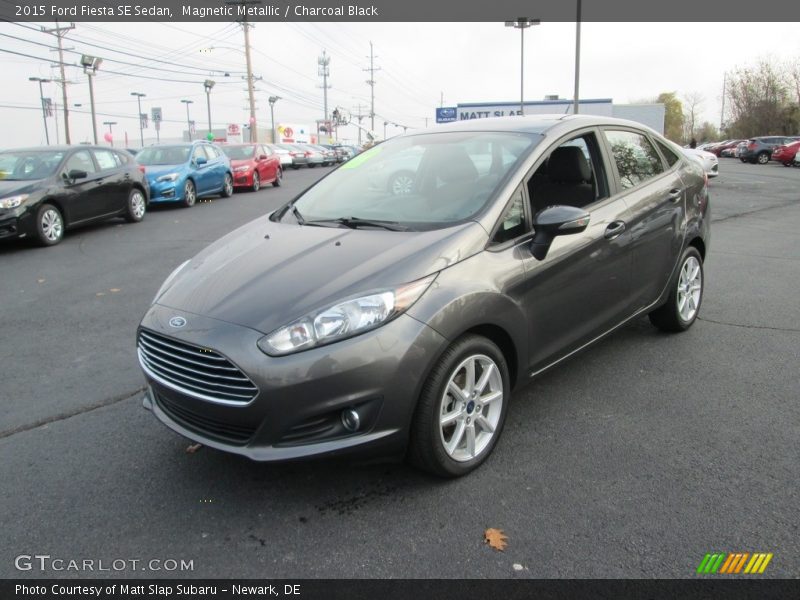 Magnetic Metallic / Charcoal Black 2015 Ford Fiesta SE Sedan