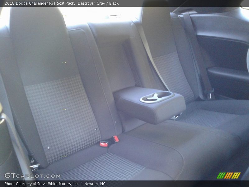 Destroyer Gray / Black 2018 Dodge Challenger R/T Scat Pack