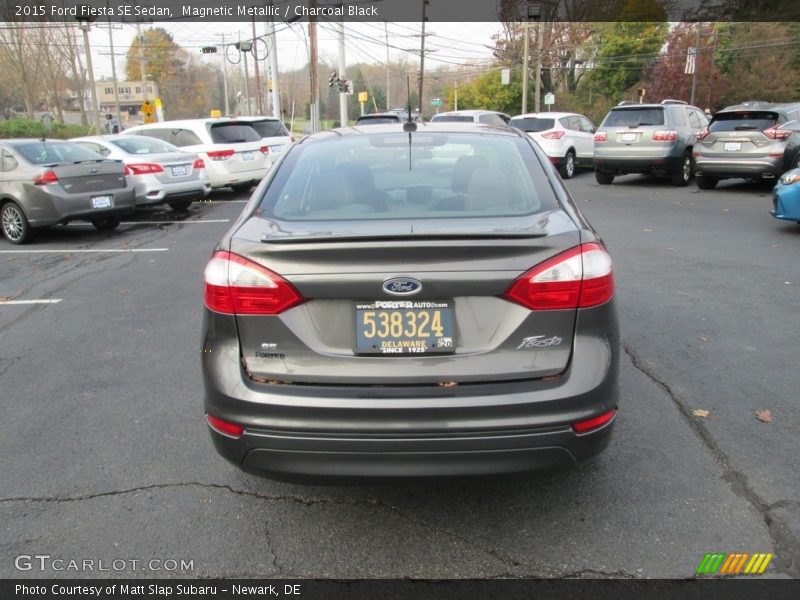 Magnetic Metallic / Charcoal Black 2015 Ford Fiesta SE Sedan