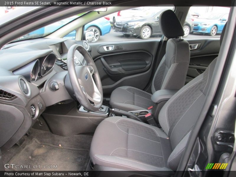 Magnetic Metallic / Charcoal Black 2015 Ford Fiesta SE Sedan