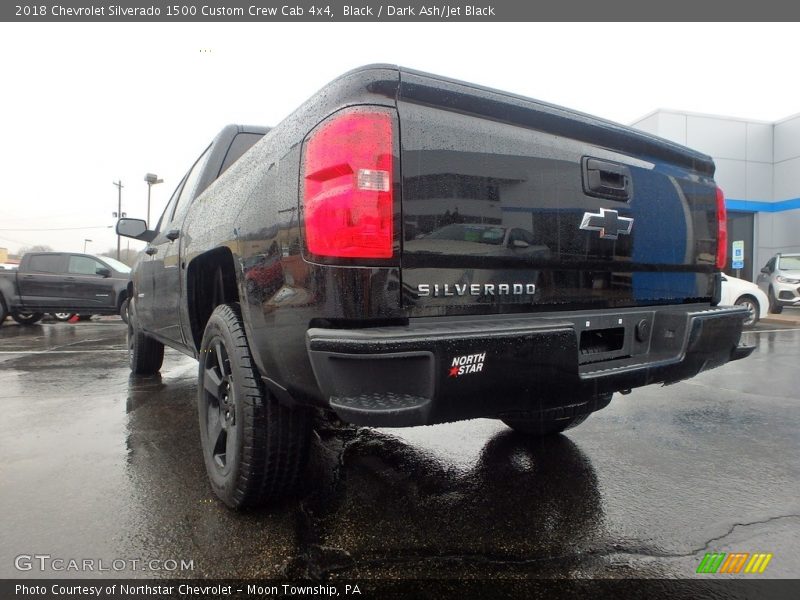 Black / Dark Ash/Jet Black 2018 Chevrolet Silverado 1500 Custom Crew Cab 4x4