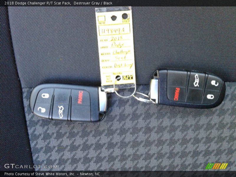 Destroyer Gray / Black 2018 Dodge Challenger R/T Scat Pack